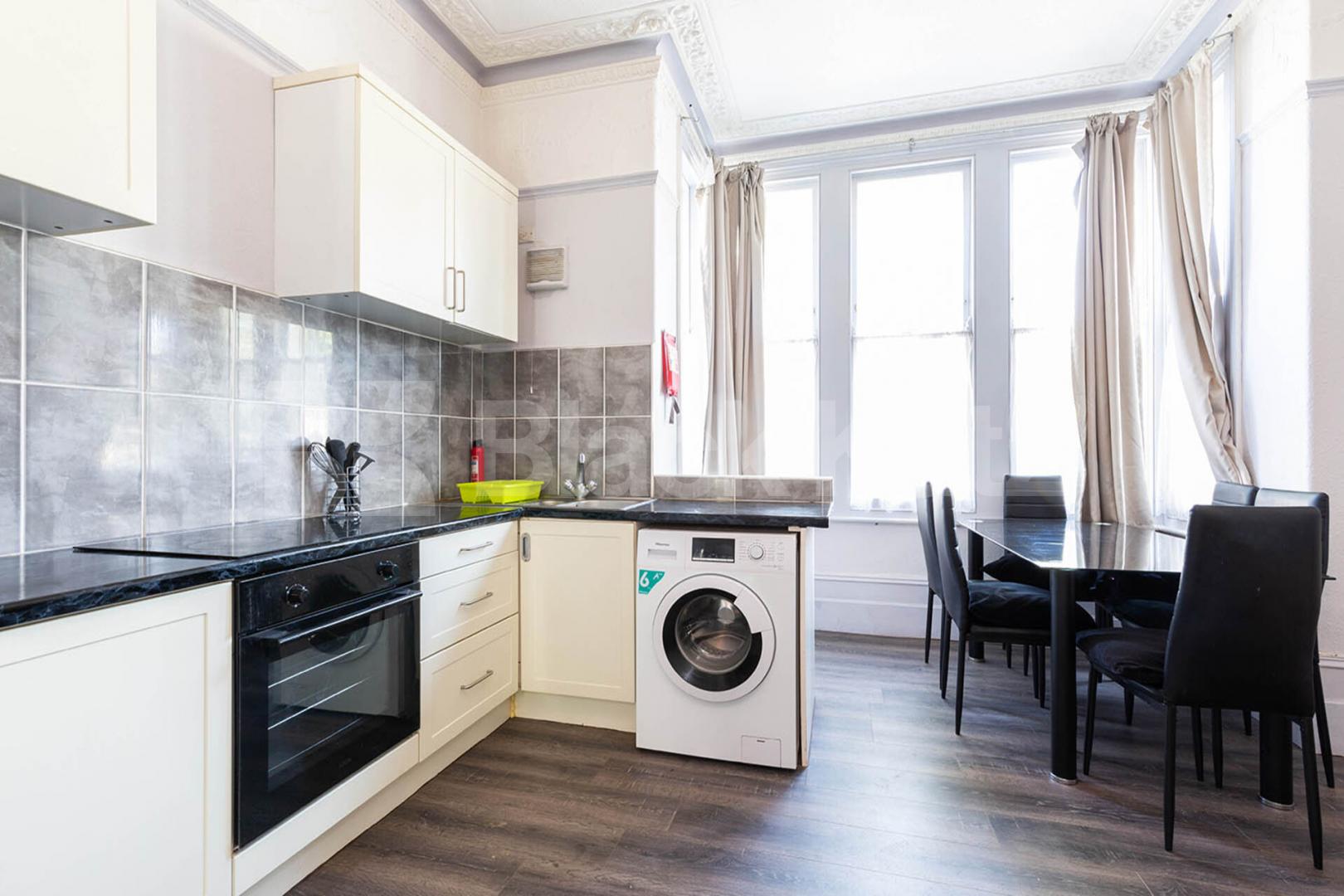 Very large one bedroom property with high ceilings  Mercers Road, Tufnell Park 